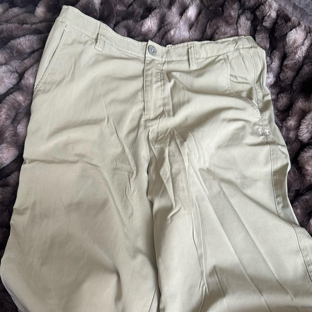 YXL adjustable under armour golf shorts